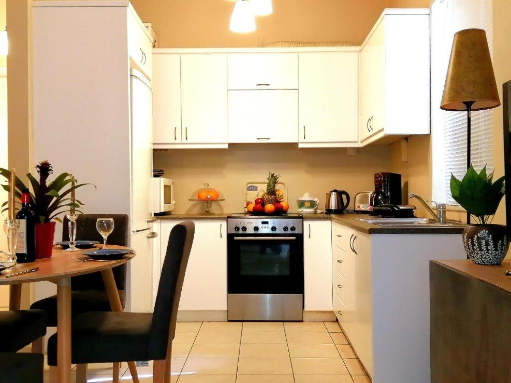 Odyseia Apts Ιi At The Center Of The City & Old Town Ханя Екстериор снимка