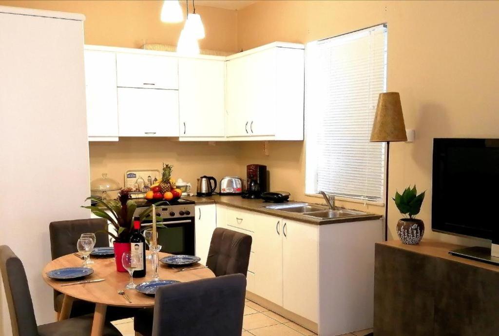 Odyseia Apts Ιi At The Center Of The City & Old Town Ханя Екстериор снимка