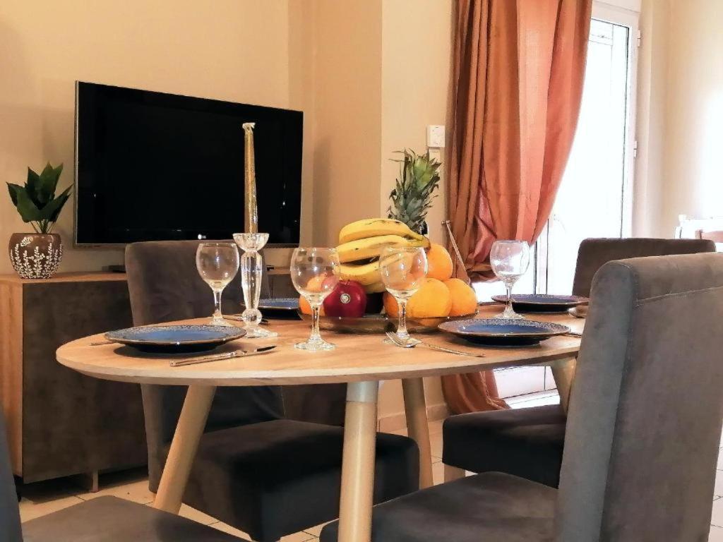 Odyseia Apts Ιi At The Center Of The City & Old Town Ханя Екстериор снимка
