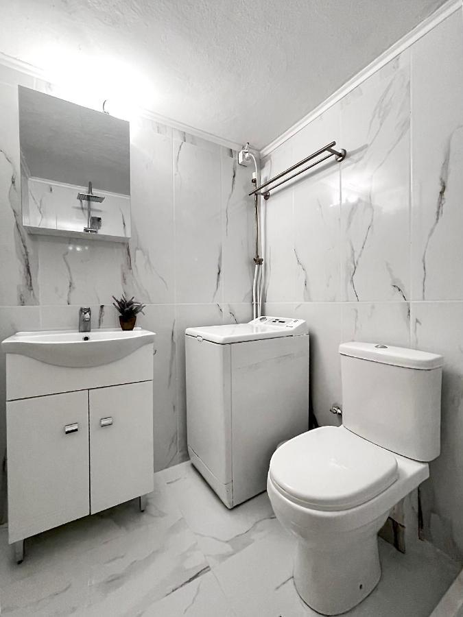 Odyseia Apts Ιi At The Center Of The City & Old Town Ханя Екстериор снимка